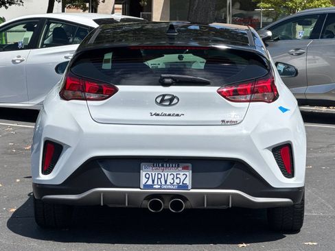 Used 2019 Hyundai Veloster Turbo Ultimate FWD image 4
