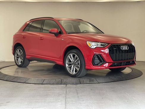 Used 2025 Audi Q3 2.0T Premium w/ Convenience Package AWD/4WD image 9
