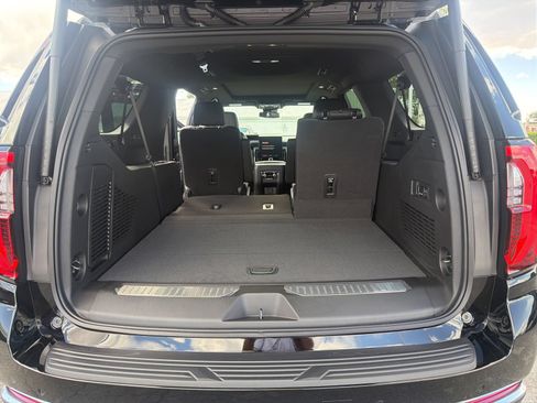 New 2026 GMC Yukon XL Denali w/ Sun & Power Step Package AWD/4WD image 25