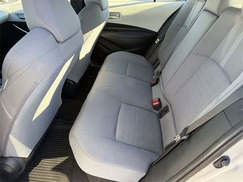 Used 2025 Toyota Corolla SE image 5