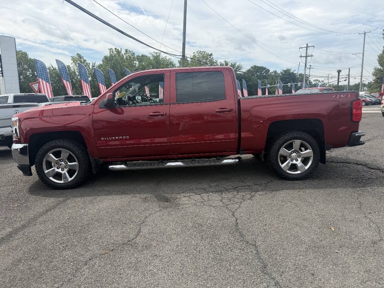 Used 2018 Chevrolet Silverado 1500 LT w/ All Star Edition AWD/4WD image 1