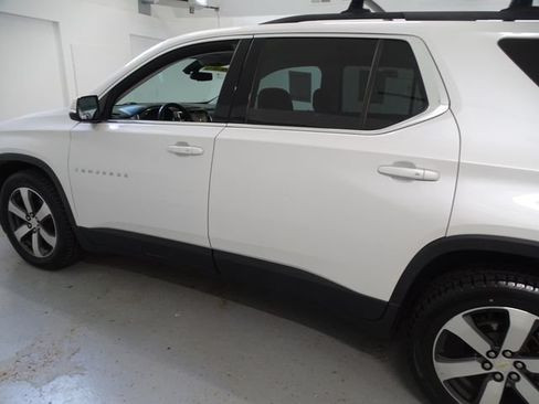 Used 2019 Chevrolet Traverse LT w/ LT Premium Package AWD/4WD image 21