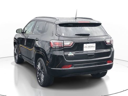 Used 2022 Jeep Compass High Altitude AWD/4WD image 3