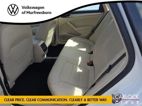 Used 2019 Volkswagen Passat 2.0T Wolfsburg w/ Wheels & Sunroof Package image 9