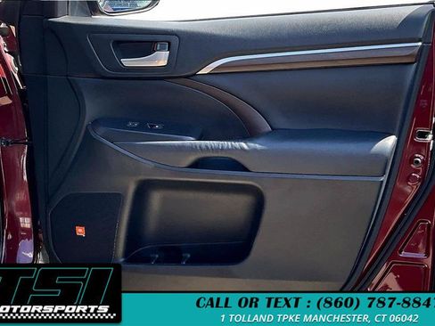 Used 2015 Toyota Highlander Limited AWD/4WD image 23