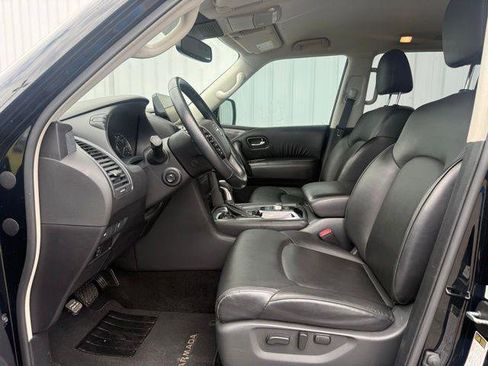 Used 2022 Nissan Armada SV w/ SV Appearance Package RWD image 6