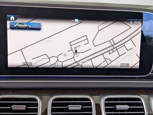 Used 2025 Mercedes-Benz GLE 450 4MATIC image 12