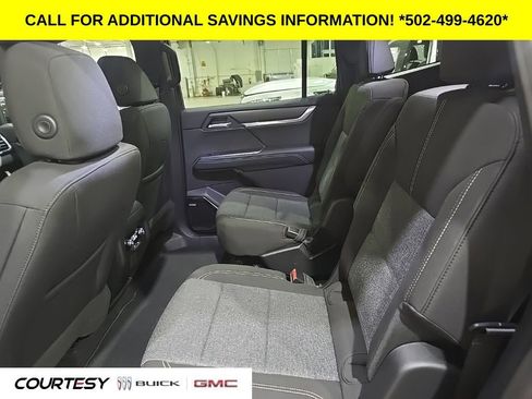 New 2026 GMC Acadia Elevation image 16