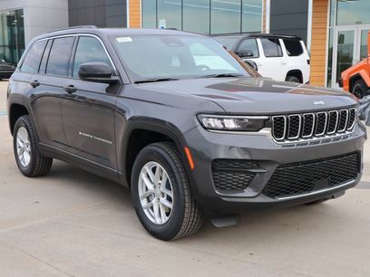 New 2025 Jeep Grand Cherokee Laredo
