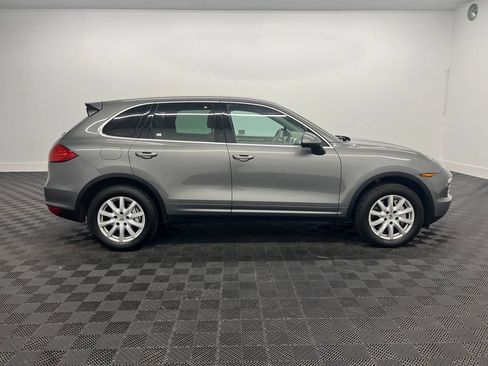 Used 2014 Porsche Cayenne S image 7