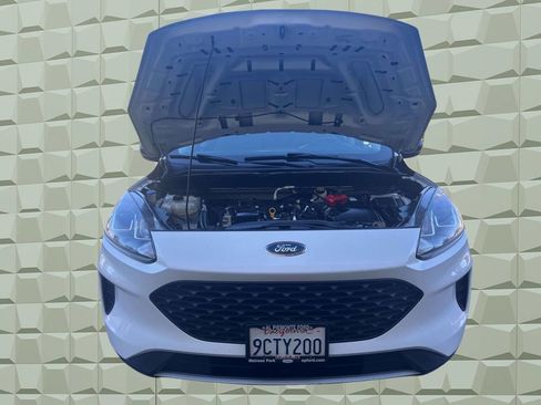 Used 2022 Ford Escape S image 39