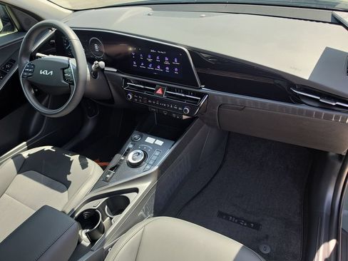 New 2026 Kia Niro Wind FWD image 12