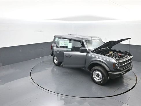 New 2025 Ford Bronco 4-Door image 34