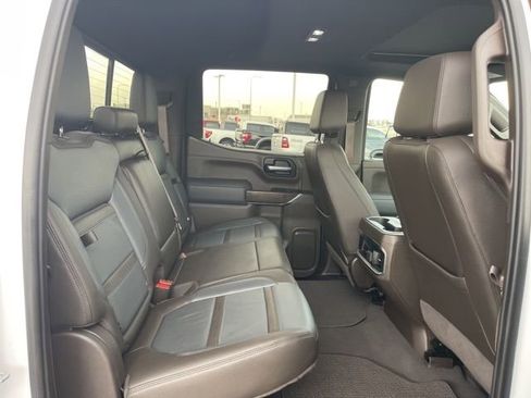 Used 2022 GMC Sierra 1500 Denali w/ Denali Premium Package image 16
