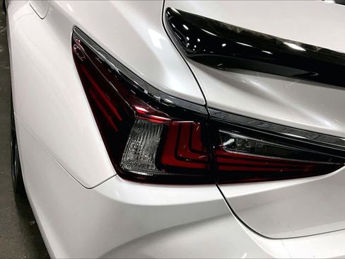 Used 2020 Lexus ES 300h w/ Accessory Package 2 FWD image 29