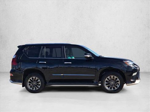 Used 2017 Lexus GX 460 Premium image 4