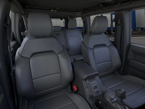 Used 2025 Ford Bronco Badlands AWD/4WD image 10