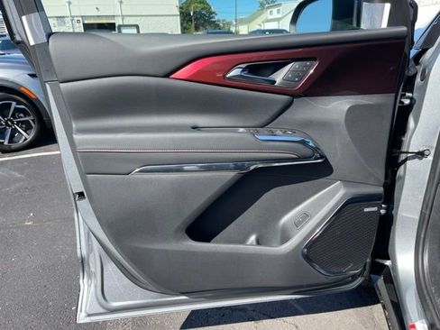 New 2026 Chevrolet Traverse RS image 17