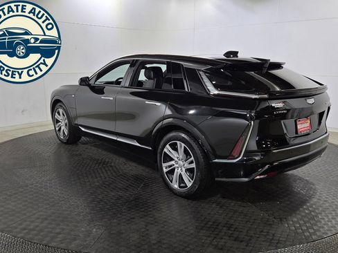Used 2024 Cadillac Lyriq Tech AWD/4WD image 5