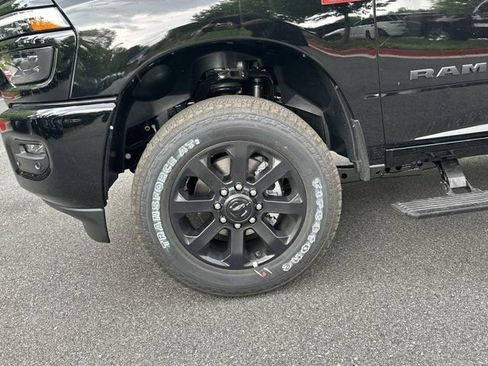 New 2026 RAM 2500 Laramie AWD/4WD image 10
