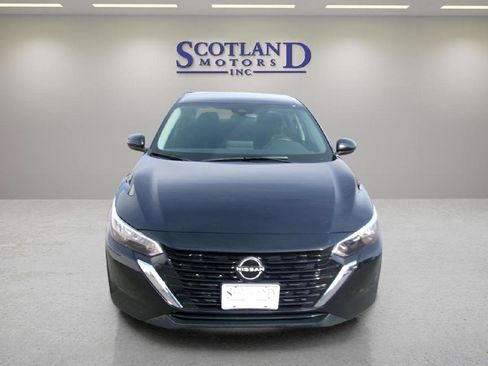 Used 2024 Nissan Sentra SV FWD image 3