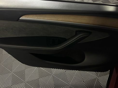 Used 2024 Tesla Model Y Long Range image 20