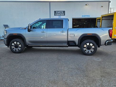 New 2026 GMC Sierra 2500 Denali w/ Denali Reserve Package AWD/4WD image 2