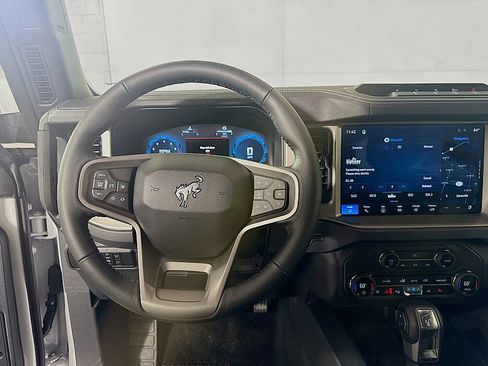 New 2026 Ford Bronco Outer Banks w/ Sasquatch Package AWD/4WD image 23