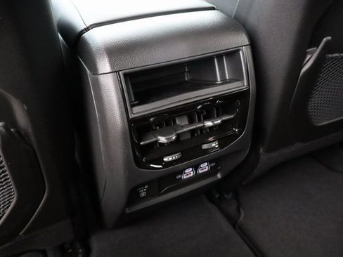 New 2025 Jeep Grand Cherokee Altitude image 36