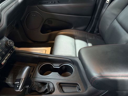 Used 2025 Dodge Durango GT AWD/4WD image 18