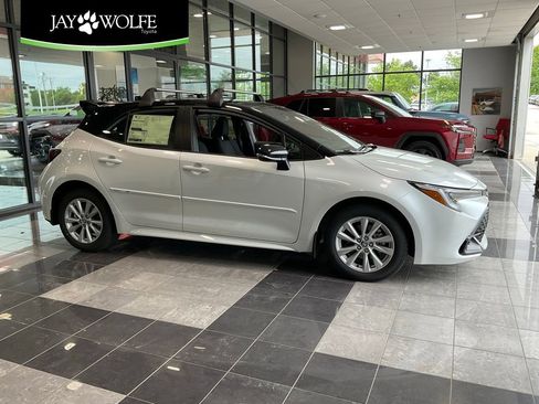 New 2026 Toyota Corolla SE FWD image 1