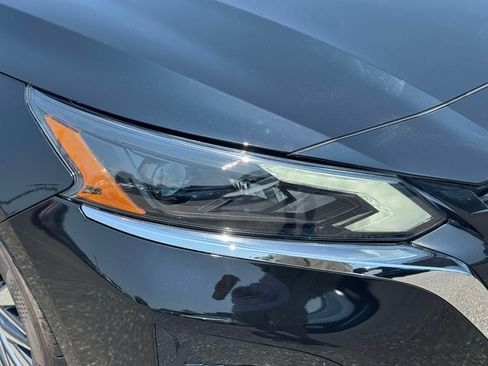 Used 2025 Nissan Altima 2.5 SV FWD image 9
