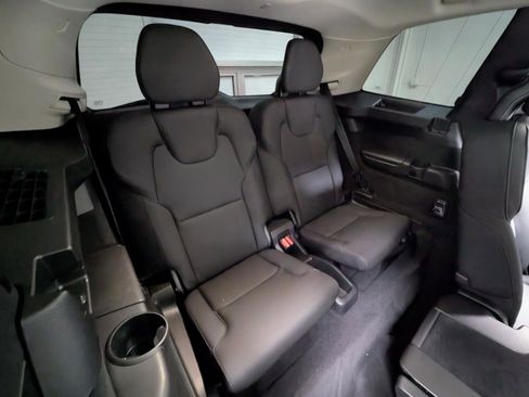 Used 2025 Volvo XC90 B5 Core w/ Protection Package Premier AWD/4WD image 27