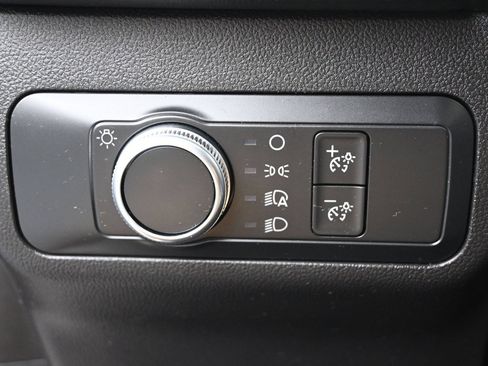 Used 2020 Ford Escape SE FWD image 12