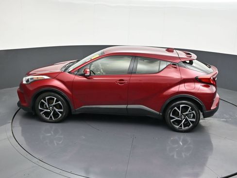 Used 2019 Toyota C-HR XLE image 20