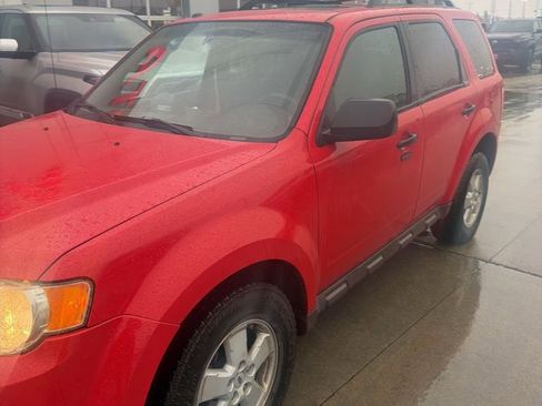 Used 2009 Ford Escape XLT image 11