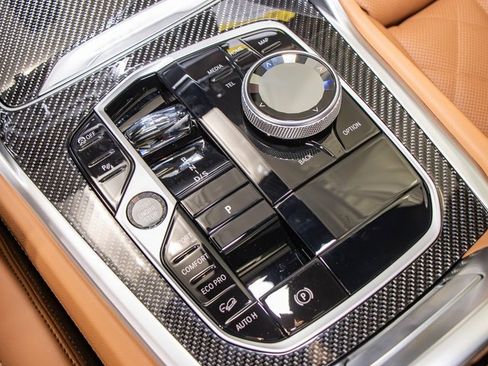 Used 2026 BMW X6 M60i w/ Executive Package image 19