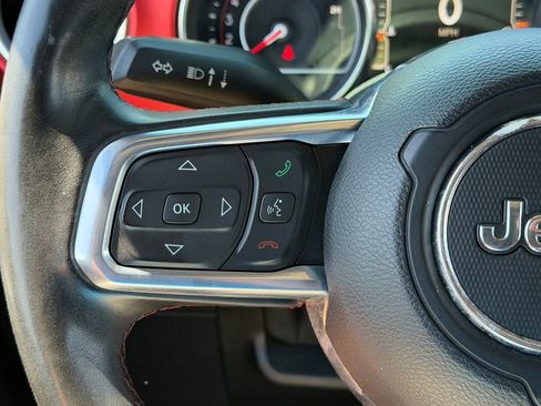 Used 2018 Jeep Wrangler Unlimited Rubicon image 12