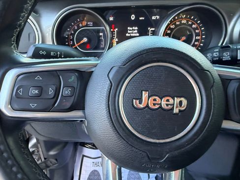 Used 2018 Jeep Wrangler Unlimited Sahara image 18
