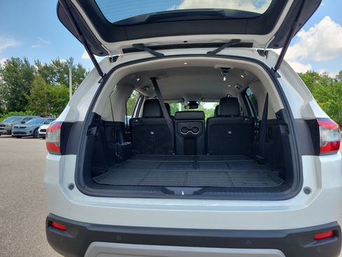 Used 2024 Honda Pilot EX-L image 9
