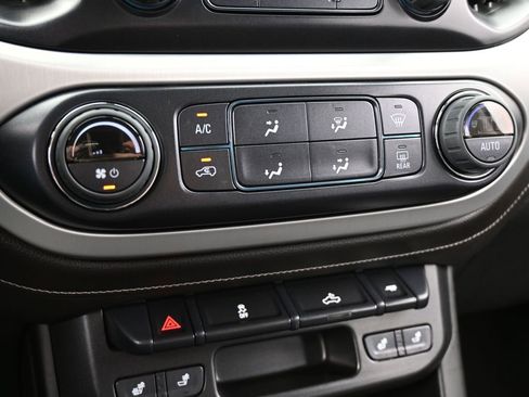 Used 2022 GMC Canyon Elevation w/ Elevation Premium Package image 24