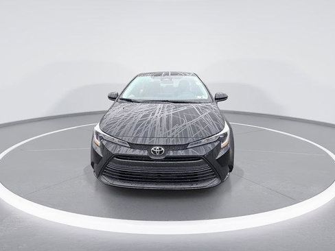 Certified 2026 Toyota Corolla LE image 5