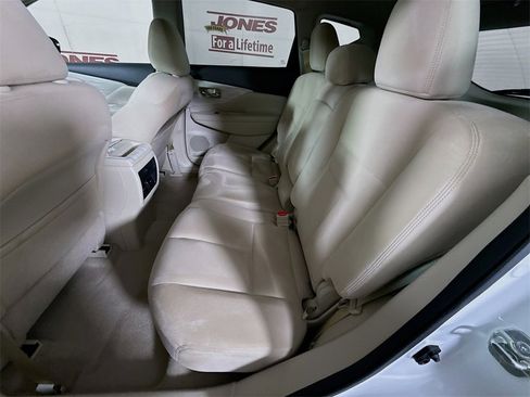 Used 2015 Nissan Murano SV image 26