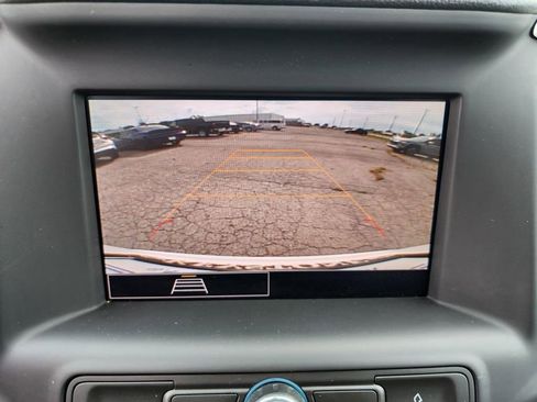 Used 2024 GMC Terrain SLE image 19