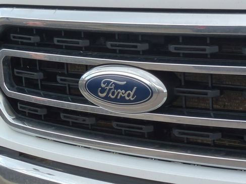 Used 2023 Ford F150 XLT w/ XTR Package image 12