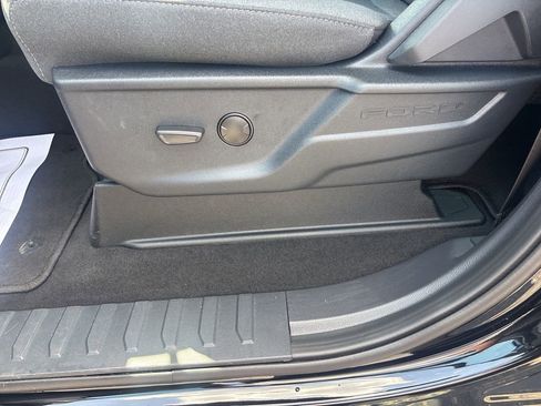 Used 2026 Ford F250 XLT w/ XLT Premium Package AWD/4WD image 18