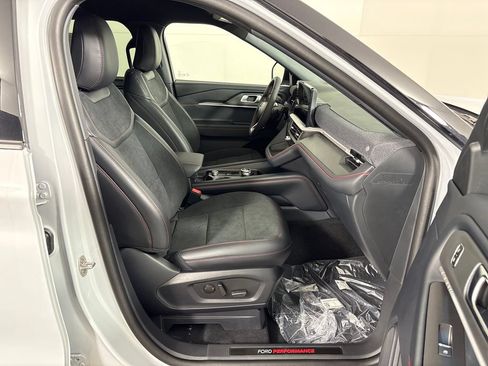 New 2026 Ford Explorer ST RWD image 5