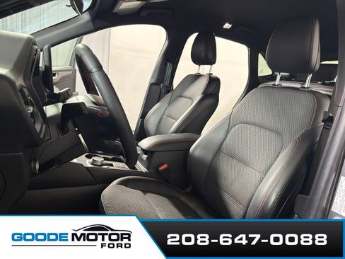 Used 2023 Ford Escape ST-Line w/ Tech Pack #1 AWD/4WD image 9