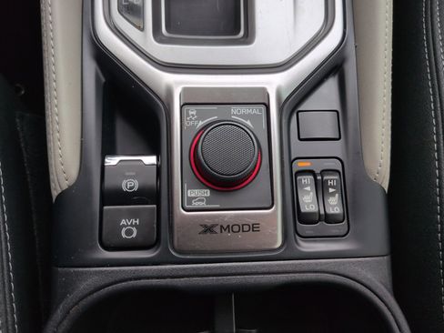 Used 2024 Subaru Forester Premium image 30