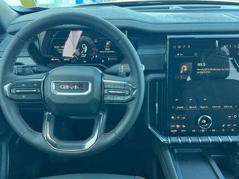 New 2026 GMC Acadia AT4 AWD/4WD image 11